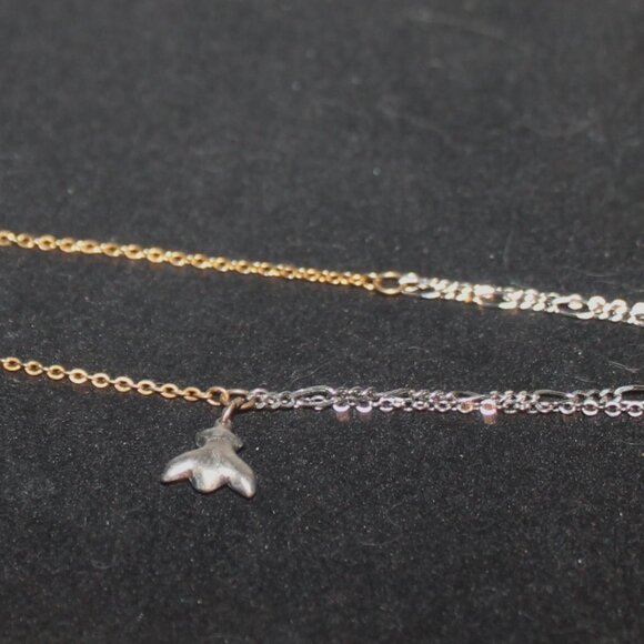 Mixed Media Multi Silver Gold Tone Chain Pewter Bee Necklace Designer B in Heart - Picture 3 of 9
